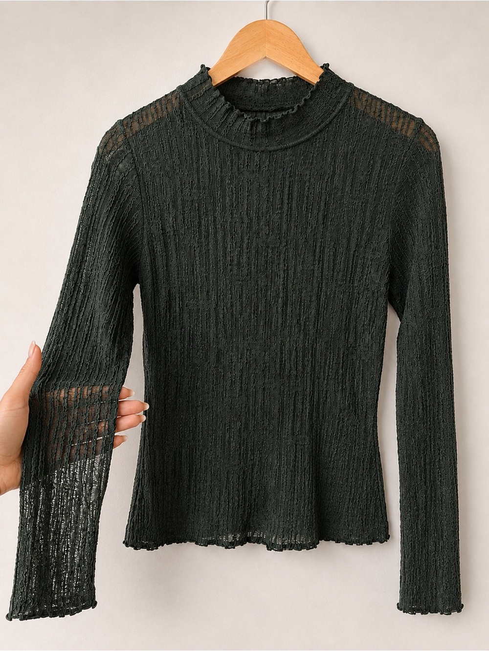 RW&CO 38% Wool Textured Semi-Sheer Stretch Top – Size M
